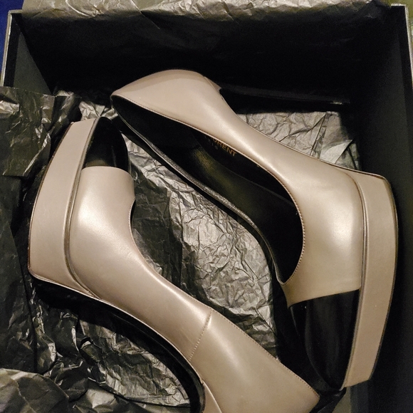 Saint laurent Janis two tone cap pump - Picture 12 of 14